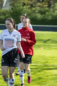 Bild 9 - wBJ SV Henstedt Ulzburg - FSG Oldendorf Itzehoe : Ergebnis: 6:3